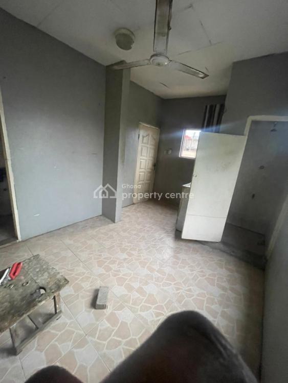 For Rent Chamber And Hall Apartment, Lapaz Ecobank, Area, Lapaz, Accra 1 Beds, 1 Baths (Ref