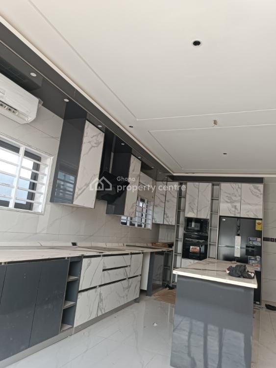 Luxurious 5 Bedroom House with a Swimming Pool & Lounge, Adenta Municipal, Accra, Detached Duplex for Sale