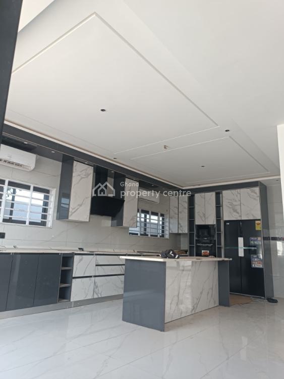 Luxurious 5 Bedroom House with a Swimming Pool & Lounge, Adenta Municipal, Accra, Detached Duplex for Sale