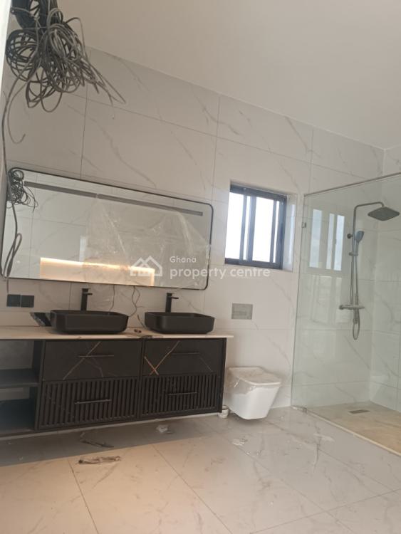 Luxurious 5 Bedroom House with a Swimming Pool & Lounge, Adenta Municipal, Accra, Detached Duplex for Sale