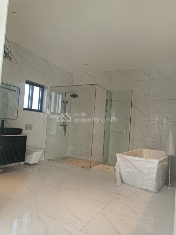 Luxurious 5 Bedroom House with a Swimming Pool & Lounge, Adenta Municipal, Accra, Detached Duplex for Sale