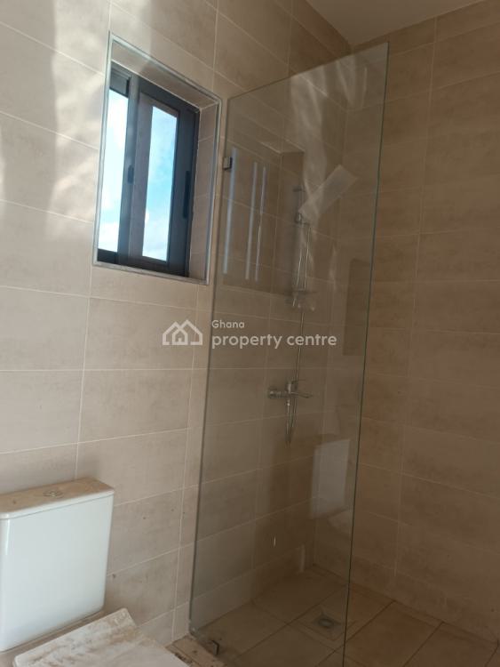 Luxurious 5 Bedroom House with a Swimming Pool & Lounge, Adenta Municipal, Accra, Detached Duplex for Sale