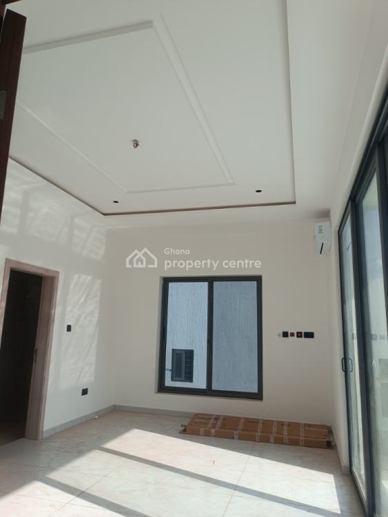Luxurious 5 Bedroom House with a Swimming Pool & Lounge, Adenta Municipal, Accra, Detached Duplex for Sale
