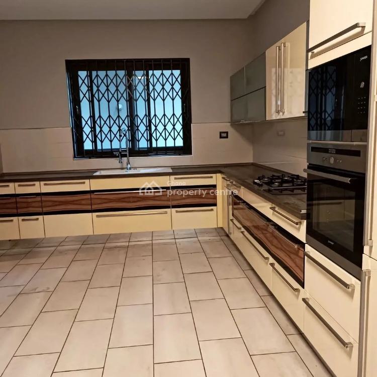 Executive 4 Bedrooms Townhouses at Dzorwulu, Dzorwulu, Accra, Townhouse for Rent
