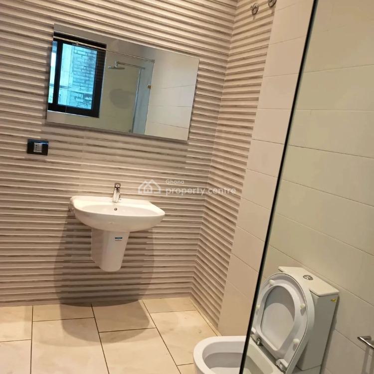 Executive 4 Bedrooms Townhouses at Dzorwulu, Dzorwulu, Accra, Townhouse for Rent