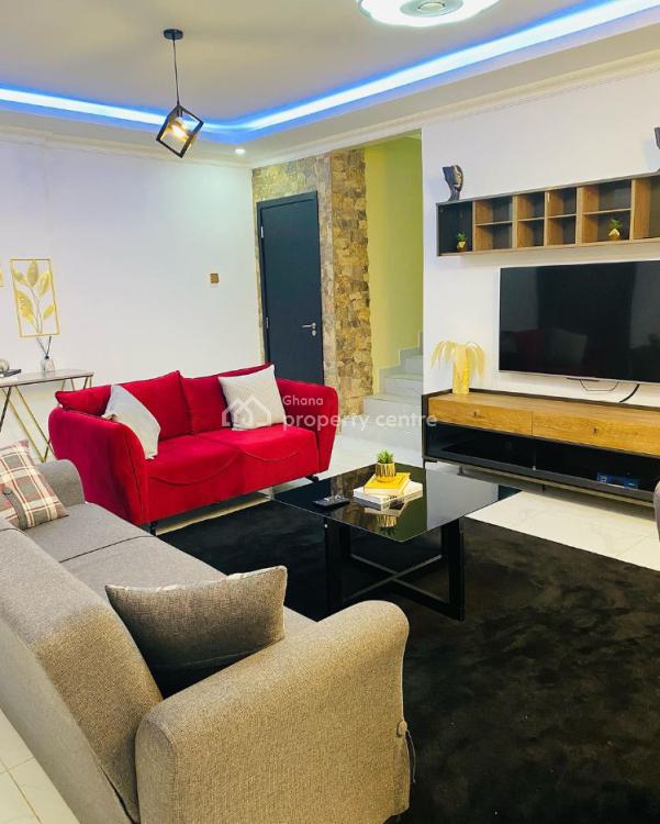 Executive Furnished 2 Bedroom Townhouse at Madina Estates, La Nkwantanang Madina Municipal, Accra, Townhouse for Rent