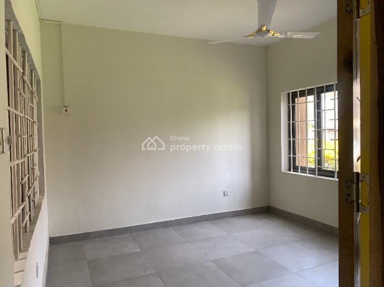 For Rent Modern Two Bedroom Apartment Available, Community 3, Tema