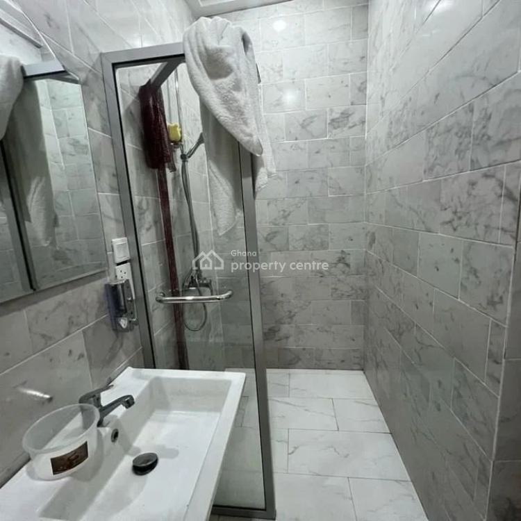 Executive Unfurnished 2 Bedroom Apartments at Lapaz Racecours, Lapaz, Accra, Apartment for Rent