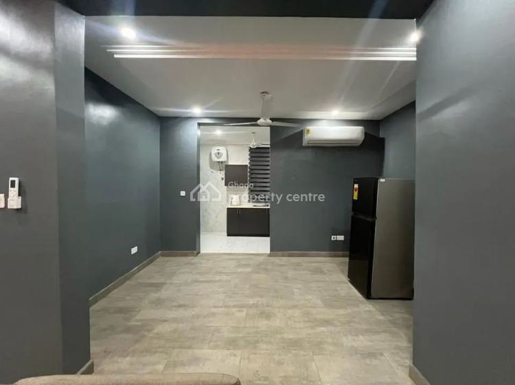 Executive Unfurnished 2 Bedroom Apartments at Lapaz Racecours, Lapaz, Accra, Apartment for Rent