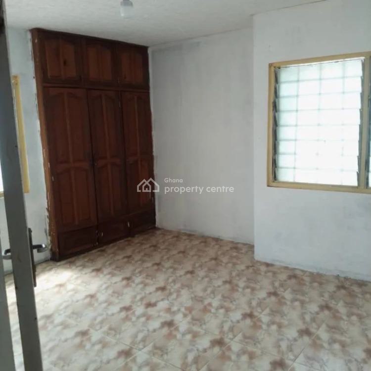 Executive 6 Bedrooms Self Compound House at Gbawe Macarthy Hills, Gbawe, Ga South Municipal, Accra, House for Rent