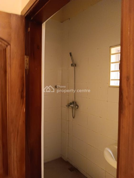 Executive 4 Bedroom Self Compound House at School Junction Main Road, Ashaley Botwe, Adenta Municipal, Accra, House for Rent