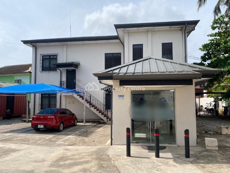 Executive 8 Bedrooms House Plus 3 Outrooms Office Space at Adabraka, Adabraka, Accra, House for Rent