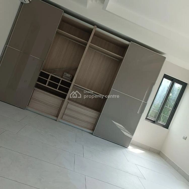 Executive 4 Bedroom Townhouse at Airport Residential, Airport Residential Area, Accra, Townhouse for Rent