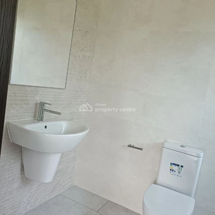 Executive 4 Bedroom Townhouse at Airport Residential, Airport Residential Area, Accra, Townhouse for Rent