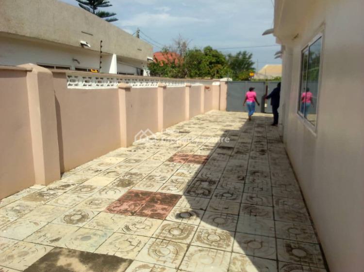 Executive 3 Bedroom Self Compound House Boys Quarters at Abelenkpe, Abelemkpe, Accra, House for Rent