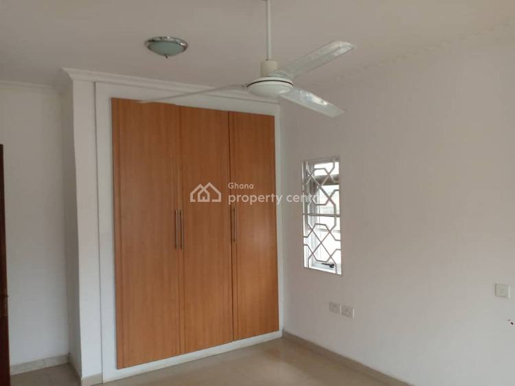 Executive 5 Bedrooms House with 2 Rooms Out House at Roman Ridge, Roman Ridge, Accra, House for Rent