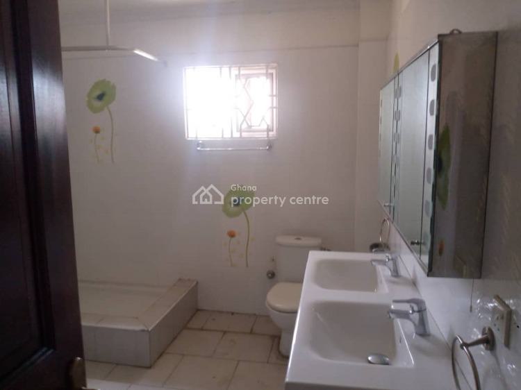 Executive 5 Bedrooms House with 2 Rooms Out House at Roman Ridge, Roman Ridge, Accra, House for Rent