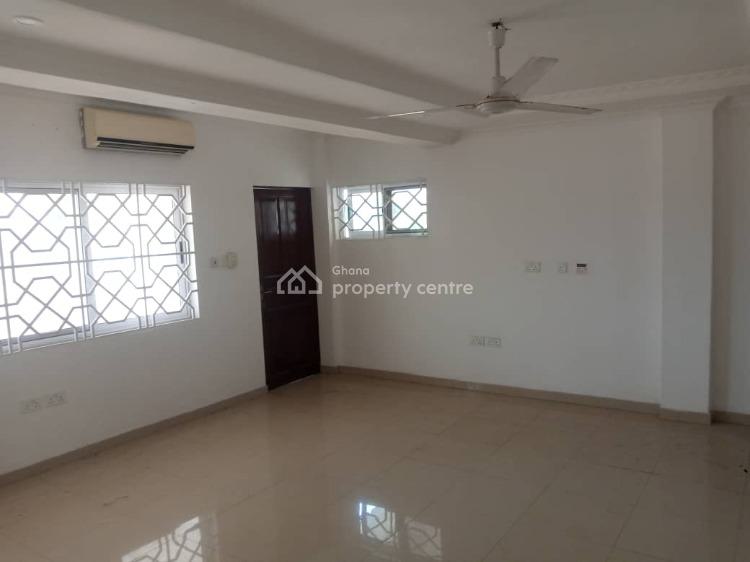 Executive 5 Bedrooms House with 2 Rooms Out House at Roman Ridge, Roman Ridge, Accra, House for Rent