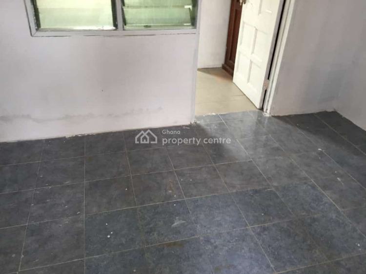 1 Year Chamber & Hall S/c @ Labadi, New Road, Wireless, Labadi-aborm, Accra, Mini Flat for Rent