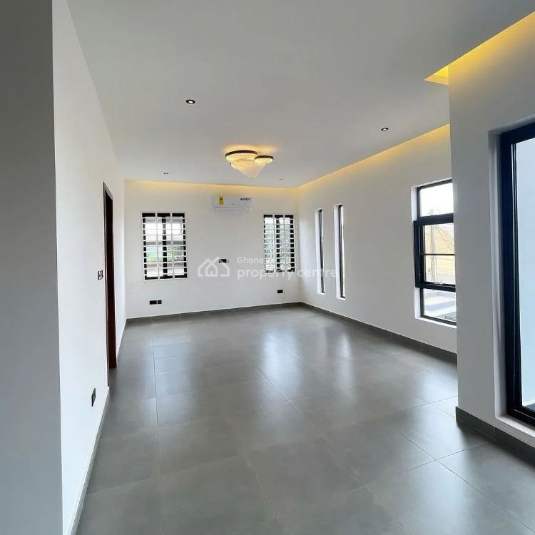 Executive 4 Bedrooms Semi-detached House at Oyarifa, Oyarifa, La Nkwantanang Madina Municipal, Accra, House for Sale