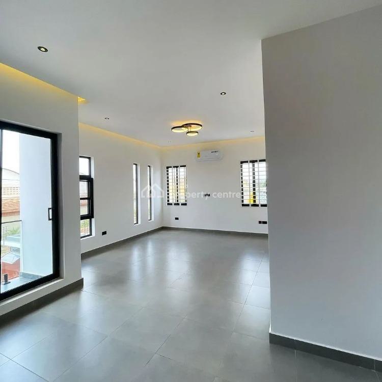 Executive 4 Bedrooms Semi-detached House at Oyarifa, Oyarifa, La Nkwantanang Madina Municipal, Accra, House for Sale
