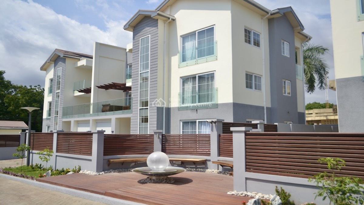 4 Bedrooms Townhouse in a Gated Community with a Swimming Pool and Gym, Airport Residential Area, Accra, Townhouse for Rent