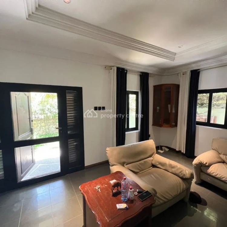 Executive 5 Bedroom Semi Furnished House Self Compound at Osu, Osu, Accra, House for Rent