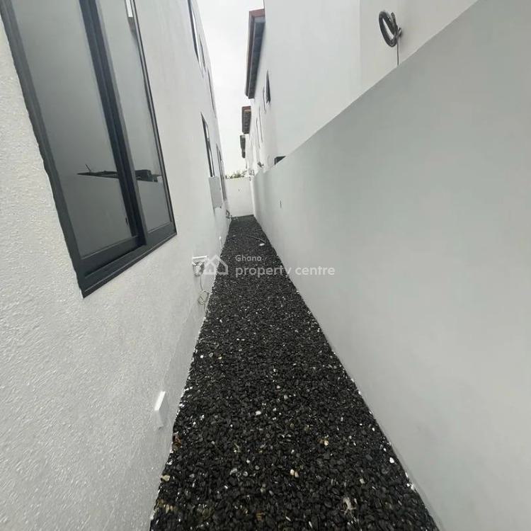 Executive 4 Bedrooms House at East Airport, Accra, East Airport, Airport Residential Area, Accra, House for Sale
