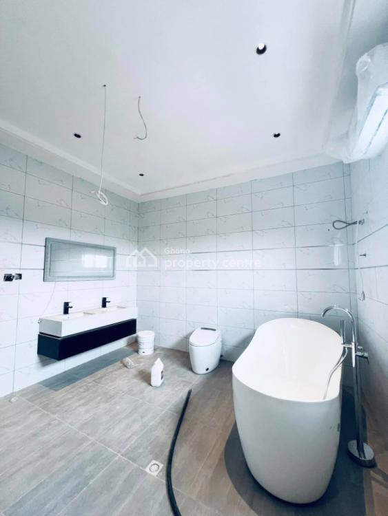 Executive 3 Bedrooms House with Boys Quaters at East Legon, East Legon, Accra, House for Sale