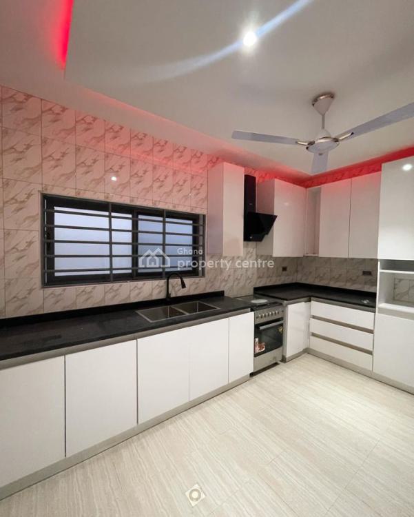 Executive 3 Bedroom House at Oyarifa, Oyarifa, La Nkwantanang Madina Municipal, Accra, House for Sale