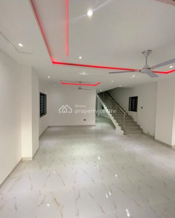 Executive 3 Bedroom House at Oyarifa, Oyarifa, La Nkwantanang Madina Municipal, Accra, House for Sale