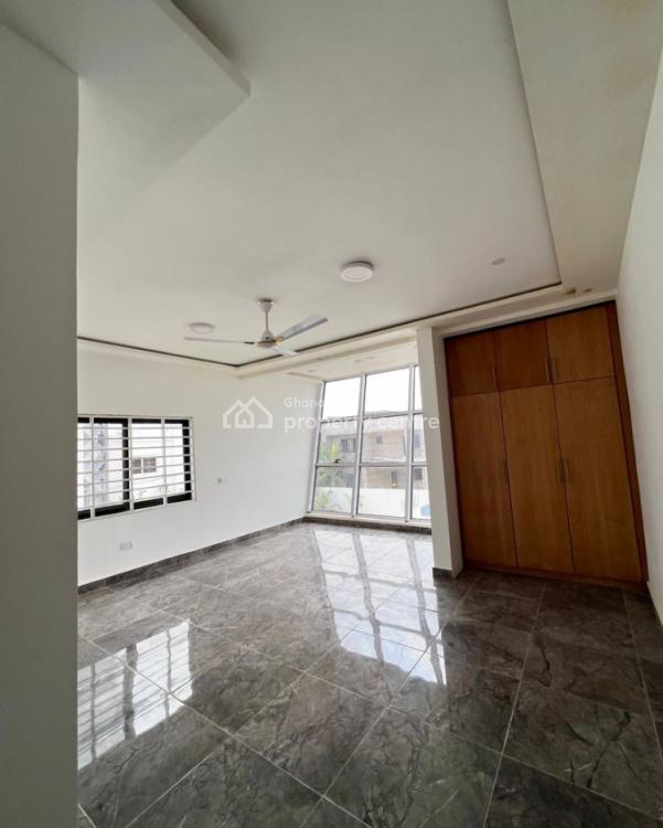 Executive 5bedrooms Townhouse with Boys Quarters at Tema Com14 Lashibi, Lashibi, Accra, Townhouse for Rent
