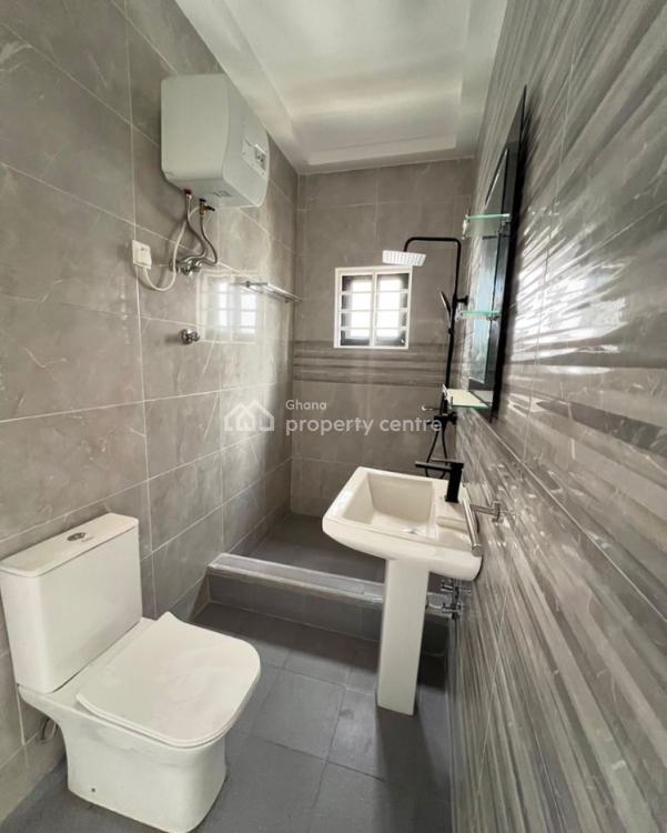 Executive 5bedrooms Townhouse with Boys Quarters at Tema Com14 Lashibi, Lashibi, Accra, Townhouse for Rent