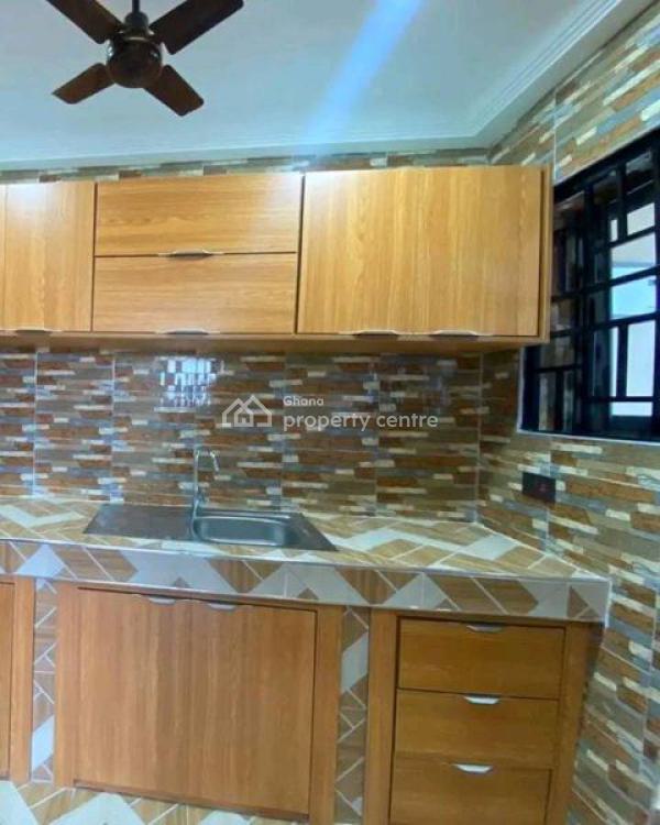Executive 2 Bedroom Apartment at Madina Estate, Madina, La Nkwantanang Madina Municipal, Accra, Apartment for Rent