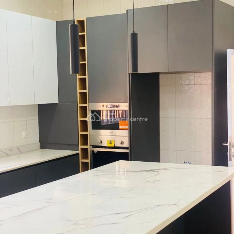Executive 7 Bedrooms  House at Tema Community 26, Tema, Accra, House for Sale