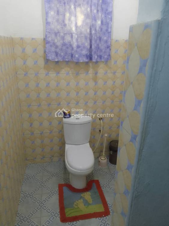 Executive 3 Bedrooms Self Contained at Community 25 Behind Hfc, Community 25, Tema, Accra, House for Sale