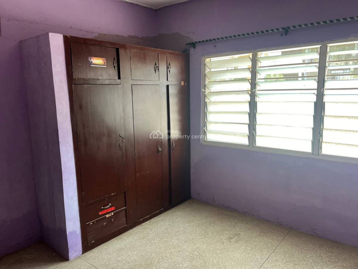 7 Bedroom House, Teshie-nungua Estates, Accra, House for Sale