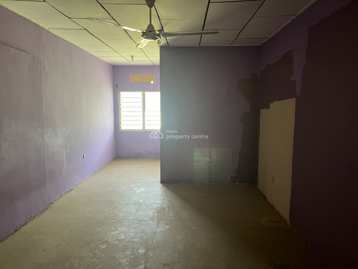 7 Bedroom House, Teshie-nungua Estates, Accra, House for Sale