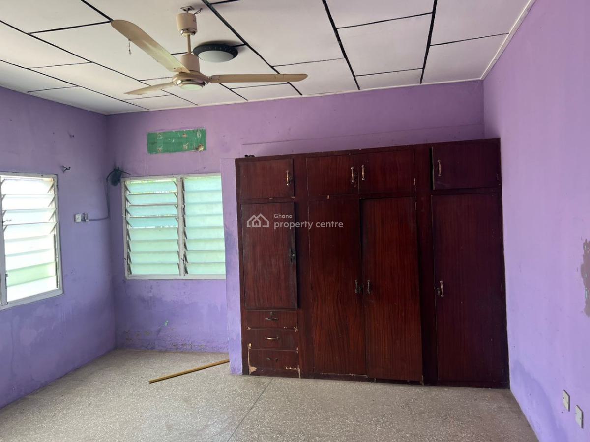 7 Bedroom House, Teshie-nungua Estates, Accra, House for Sale