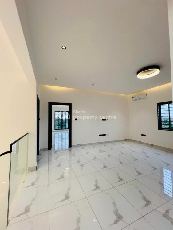 Executive 4 Bedrooms House with Boys Quaters at Adenta Oyarifa, Adenta Municipal, Accra, House for Sale