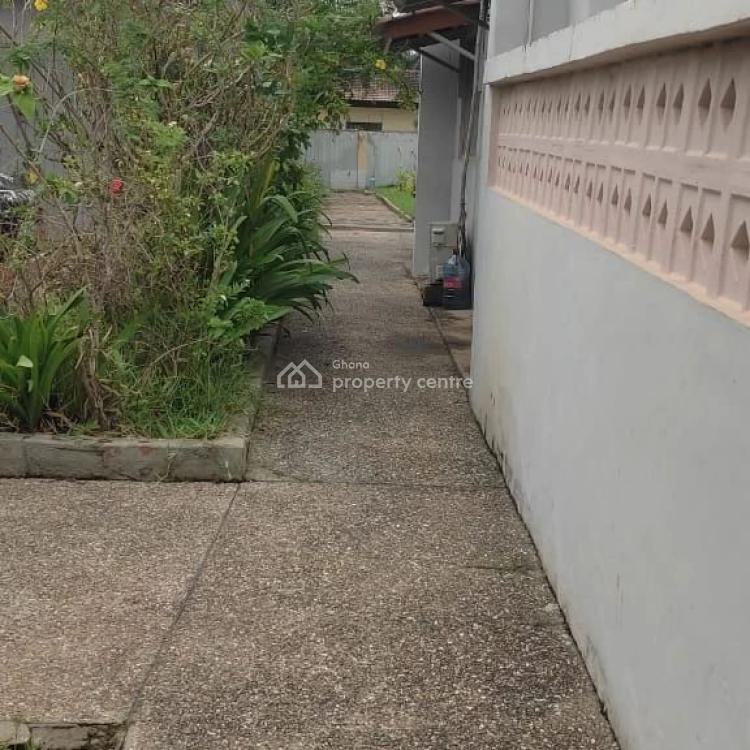 Old 4 Bedrooms House on 3 Plots of Land at  East Legon, East Legon, Accra, House for Sale