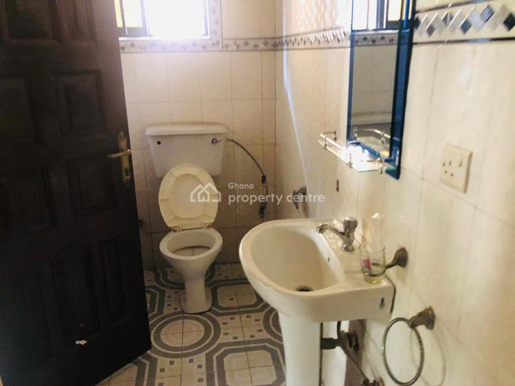 Executive 2 Bedroom Apartment at Madina Close to Main Road, La Nkwantanang Madina Municipal, Accra, Apartment for Rent