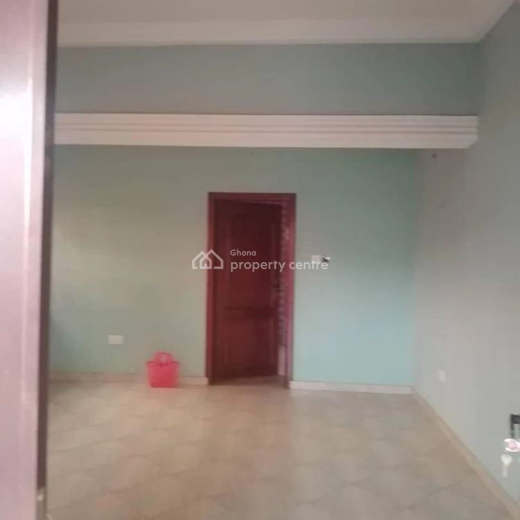 Executive Chamber and Hall Self Contain at Madina Social Welfare Down, Madina, La Nkwantanang Madina Municipal, Accra, Apartment for Rent