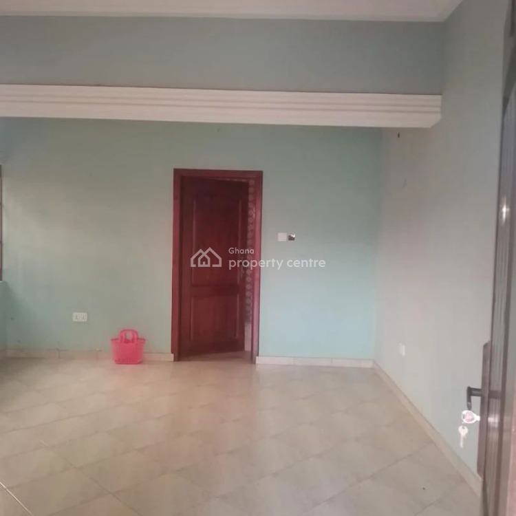 Executive Chamber and Hall Self Contain at Madina Social Welfare Down, Madina, La Nkwantanang Madina Municipal, Accra, Apartment for Rent