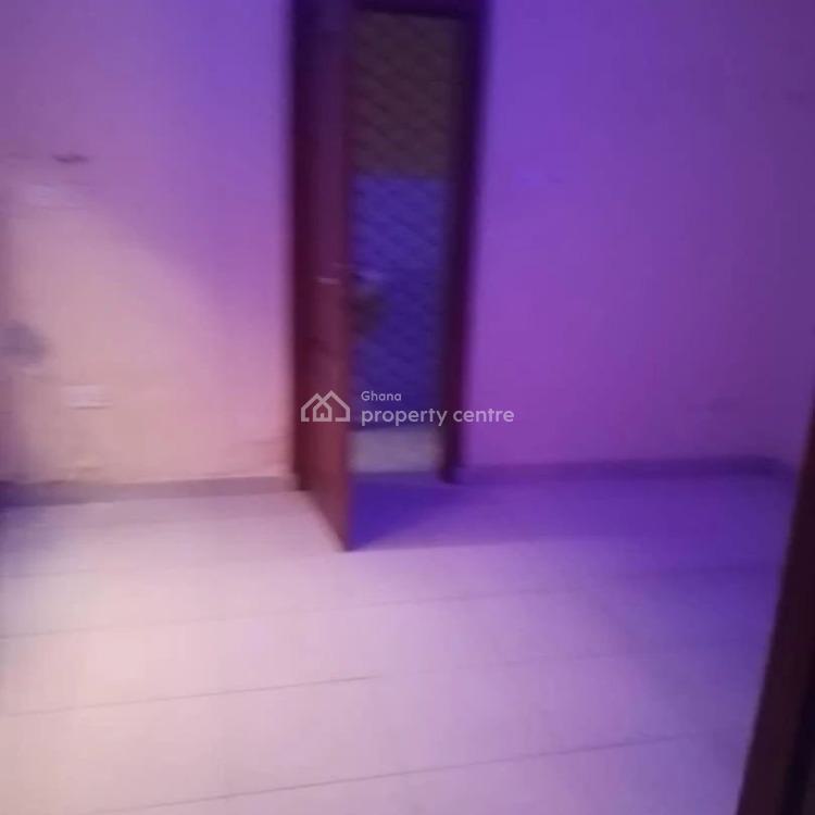 Executive Chamber and Hall Self Contain at Madina Social Welfare Down, Madina, La Nkwantanang Madina Municipal, Accra, Apartment for Rent