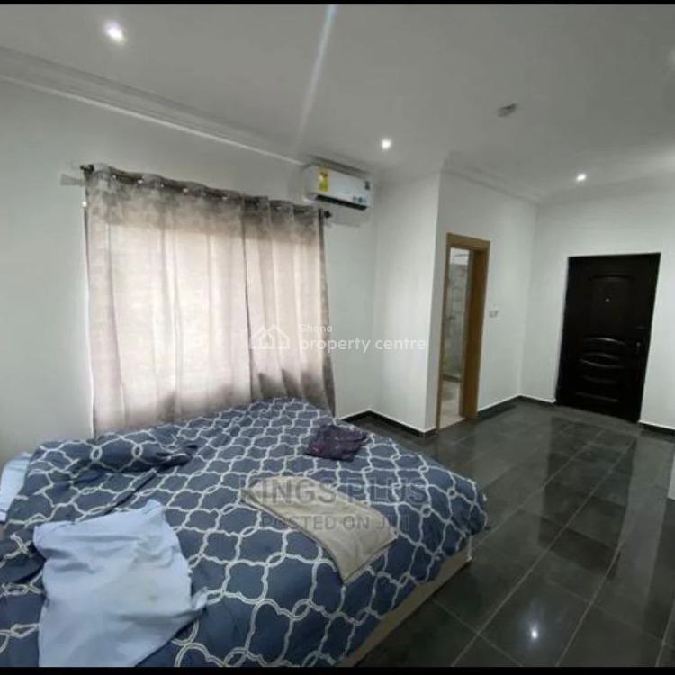 Executive 3 Bedrooms Semi Detached Self Compound Townhouse at Madina, La Nkwantanang Madina Municipal, Accra, Townhouse for Rent