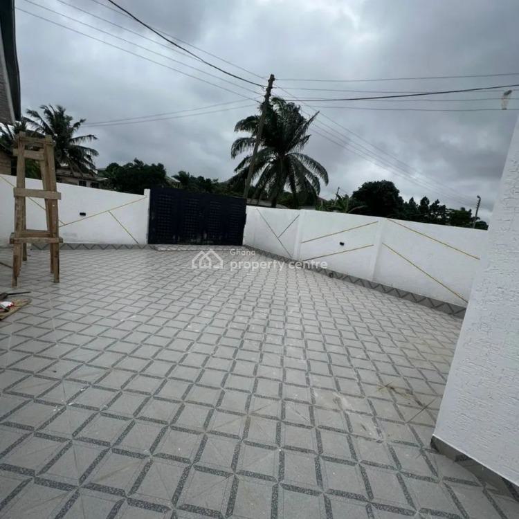 Executive 3 Bedrooms House at Kasoa Opeikuma Close to Tarred Road, Kasoa, Awutu-senya East, Central Region, House for Sale