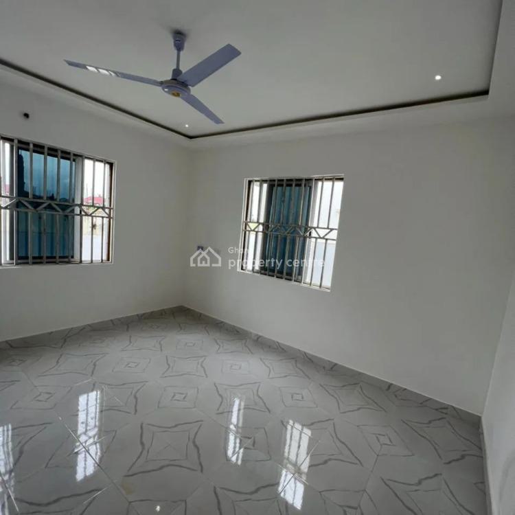 Executive 3 Bedrooms House at Kasoa Opeikuma Close to Tarred Road, Kasoa, Awutu-senya East, Central Region, House for Sale
