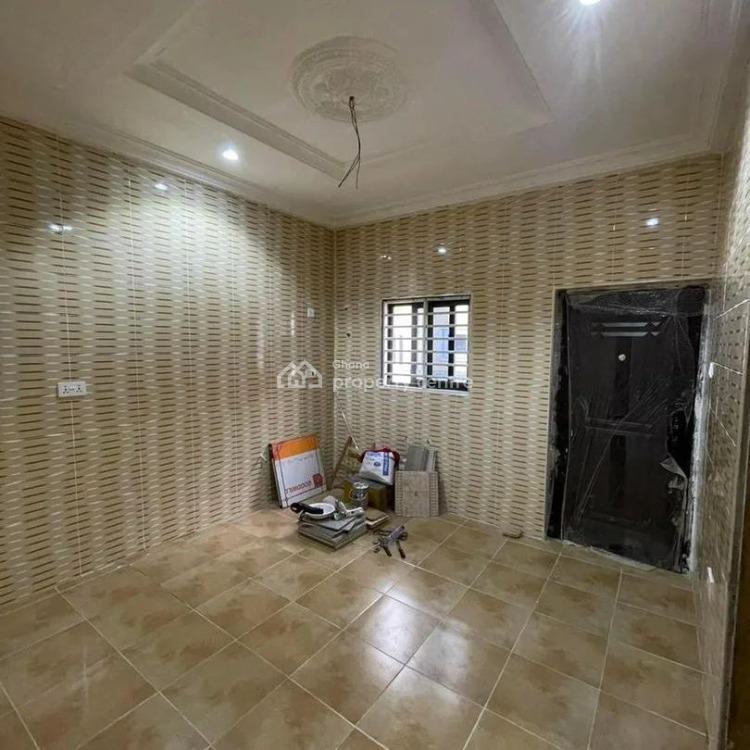 Executive 3 Bedrooms House at Oyarifa, Oyarifa, La Nkwantanang Madina Municipal, Accra, House for Sale