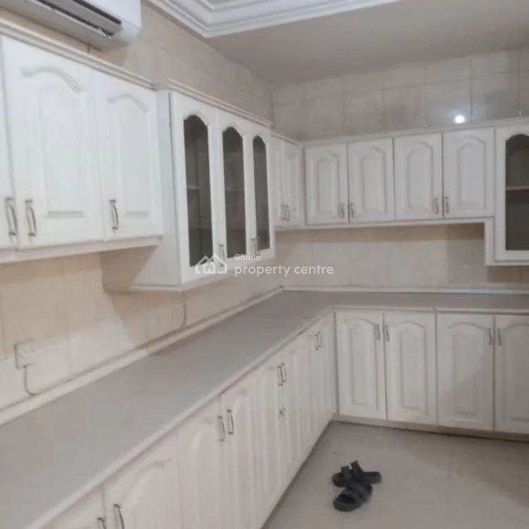 Executive 5 Bedrooms Self Compound House at Roman Ridge, Roman Ridge, Accra, House for Rent